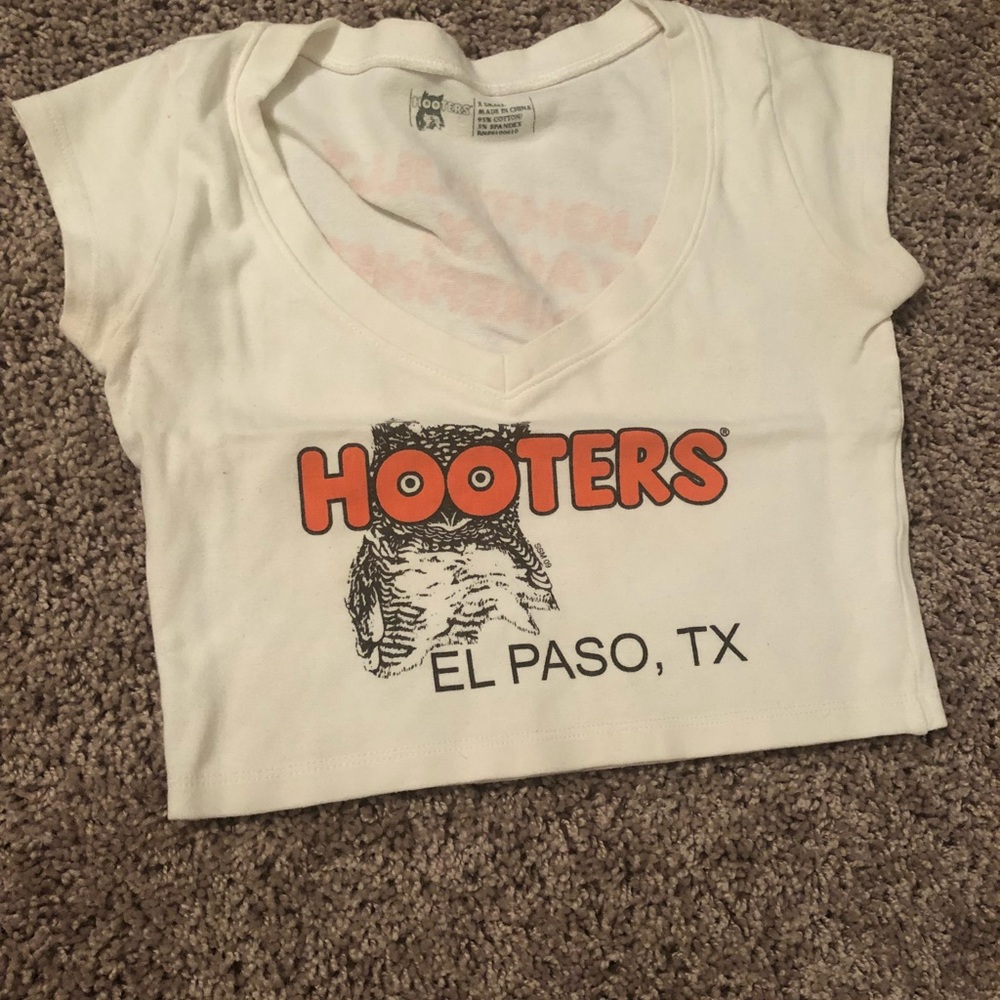 Xs Hooters top